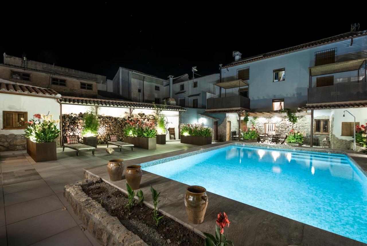 Manuel De La Capilla Hotel Arbuniel Exterior photo